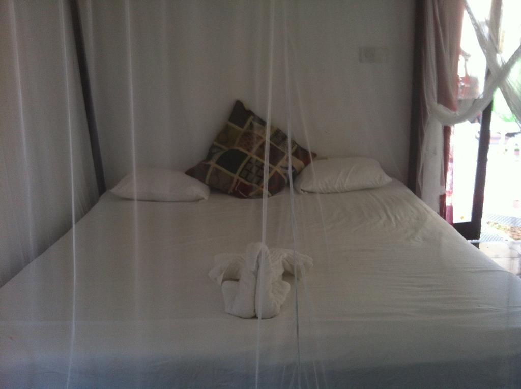 Friends Guesthouse Kudapaduwa Exterior foto